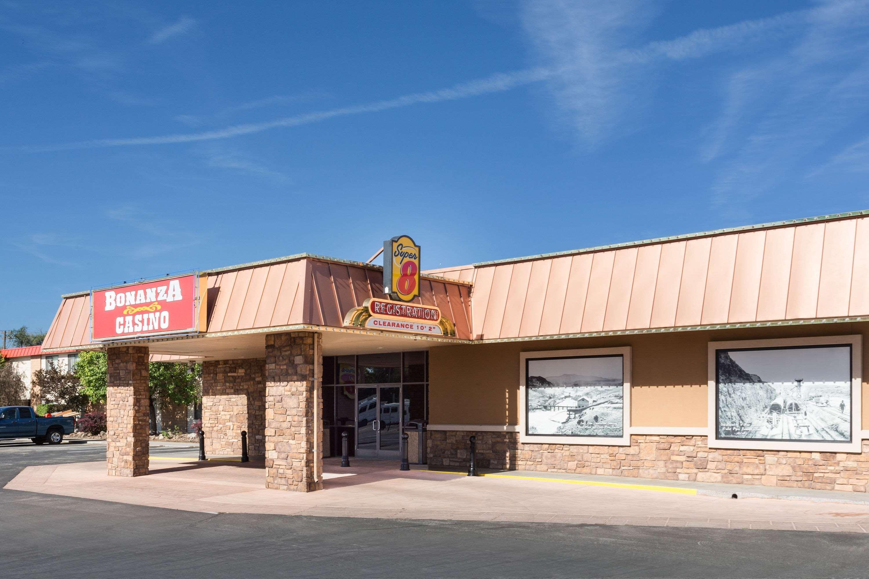 Super 8 By Wyndham Fallon Exterior foto