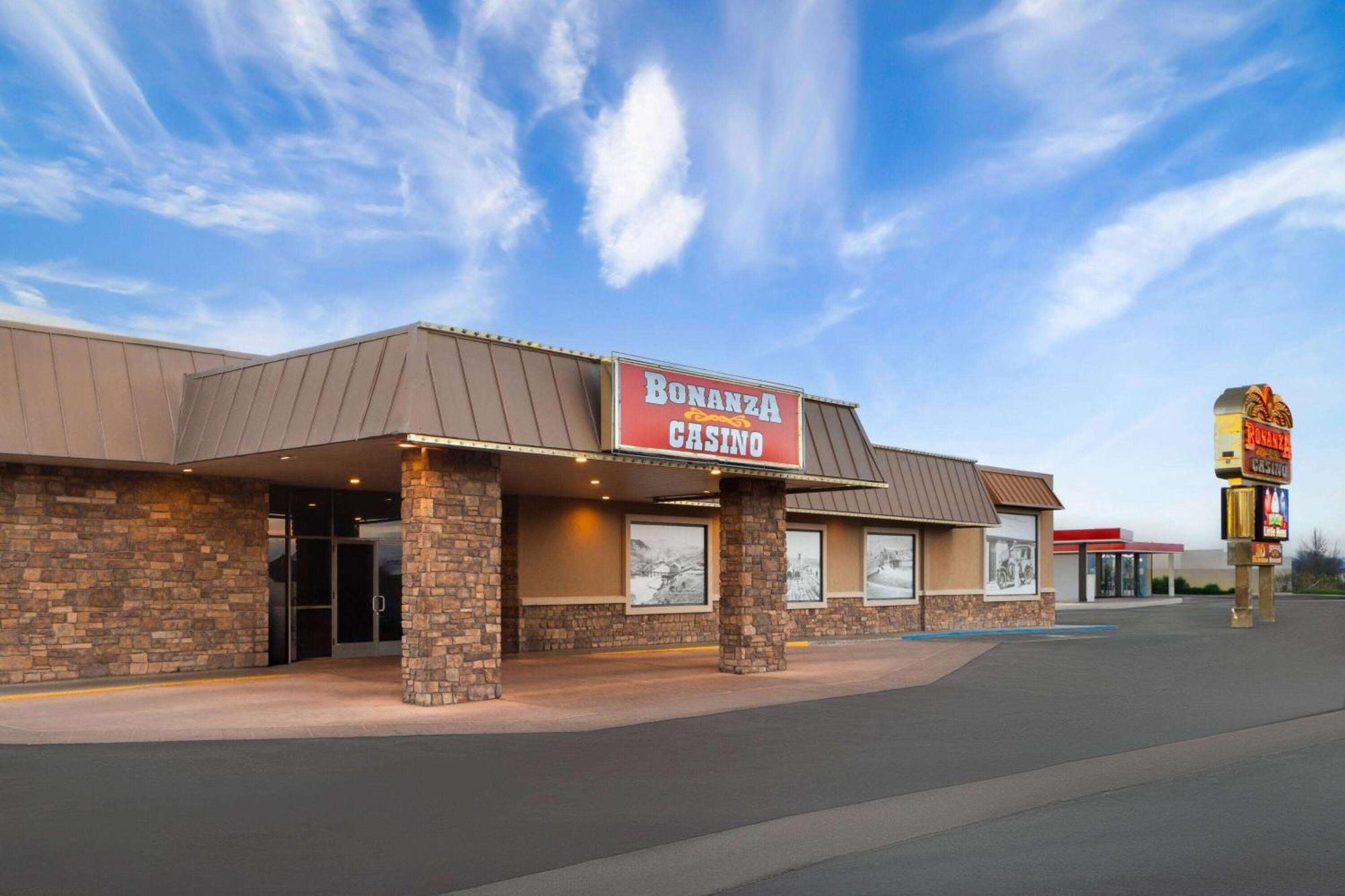 Super 8 By Wyndham Fallon Exterior foto